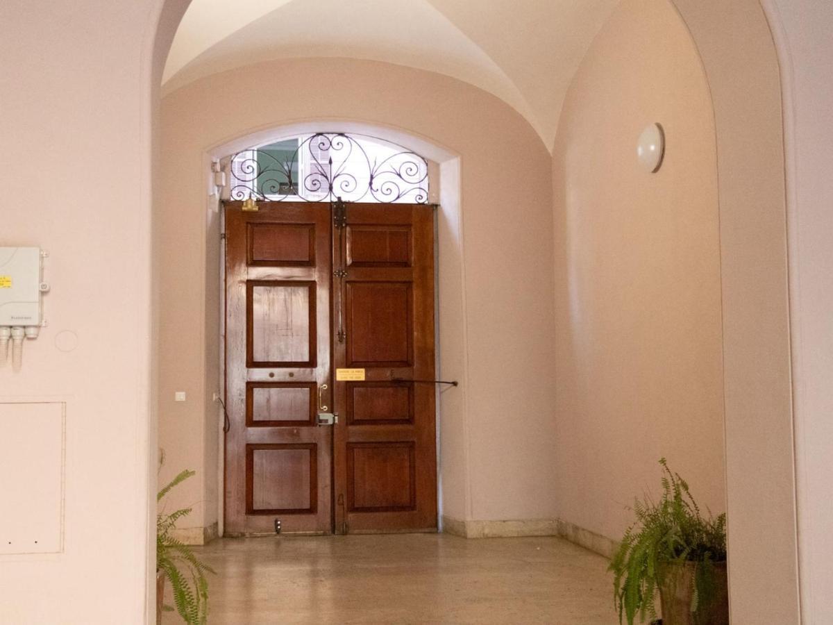 The Best Rent - Spacious Apartment Near Roma Termini Station Esterno foto